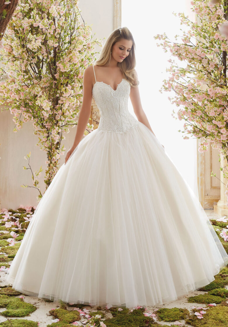 extravagant ball gown wedding dresses