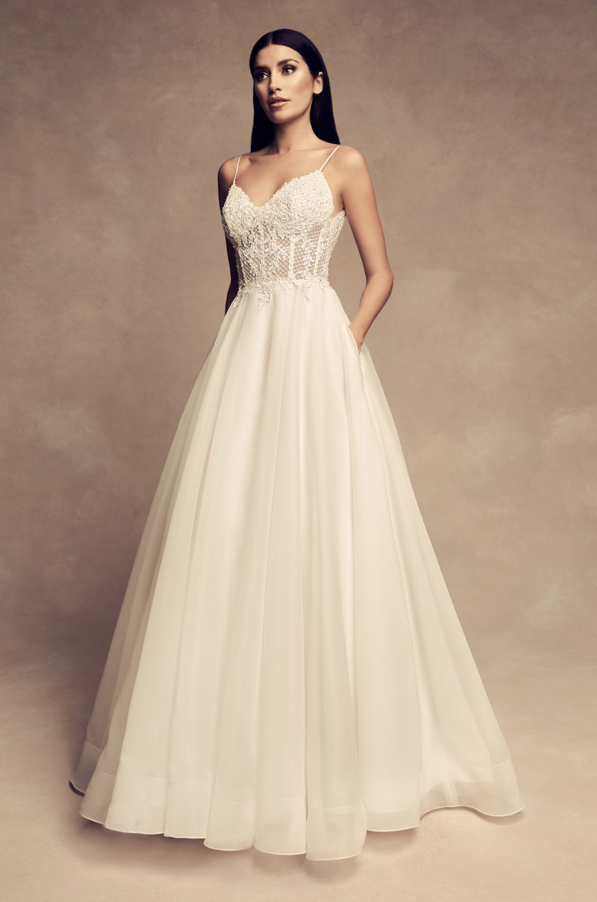 21 Best Ball Gown Wedding Dresses In 2024 Royal Wedding 3501