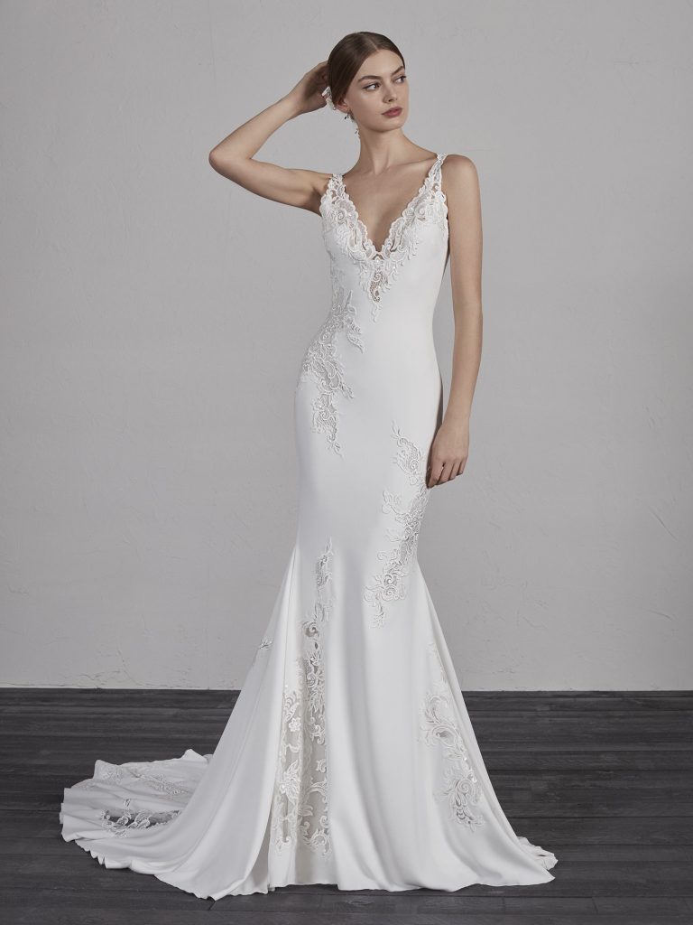 best wedding dress style for tall bride