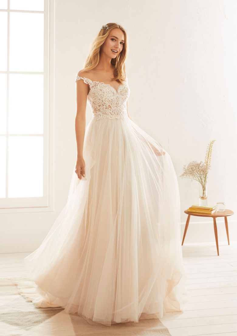 wedding dress styles for tall brides