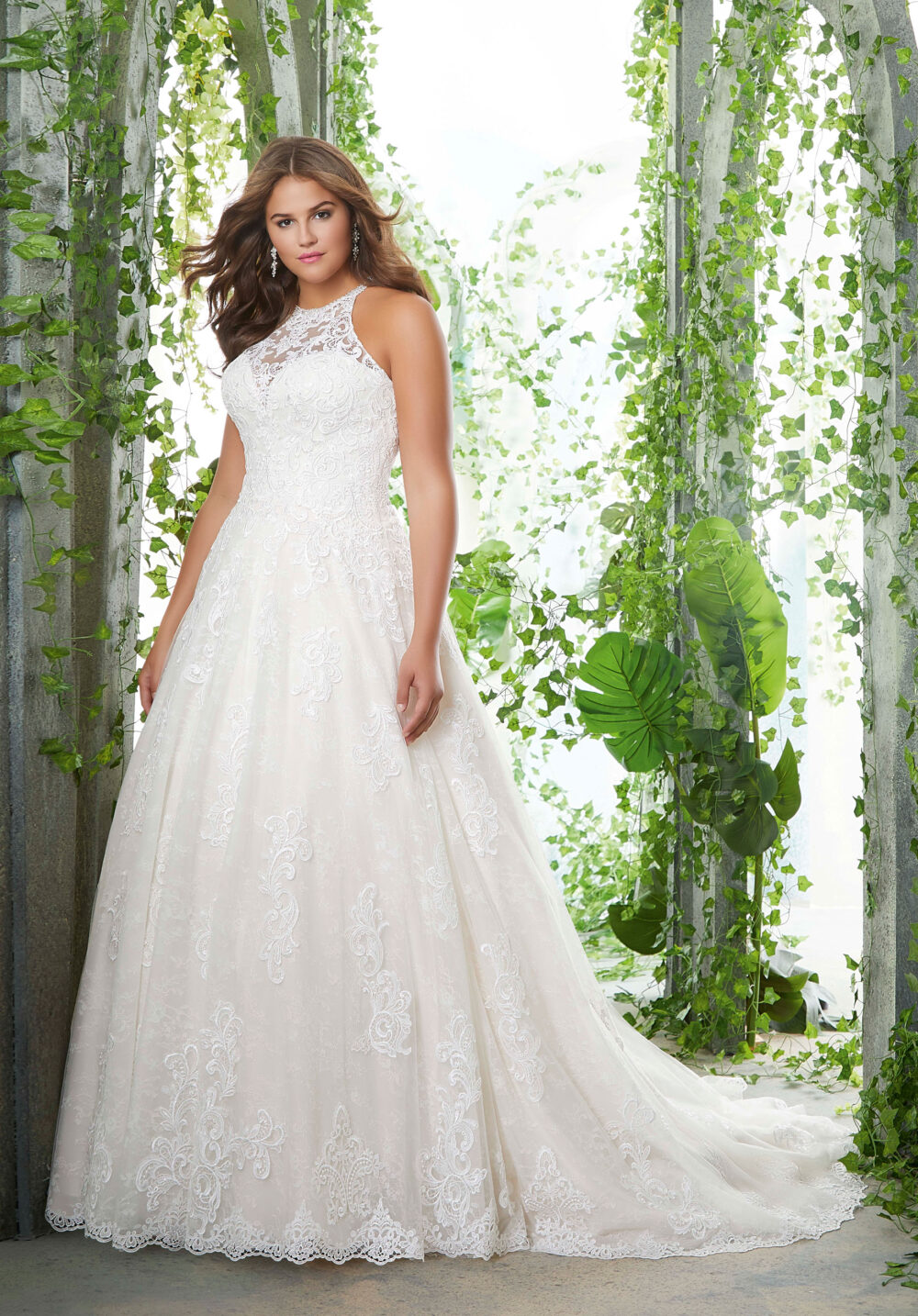 Great Wedding Dresses For Curvy Women of the decade The ultimate guide 