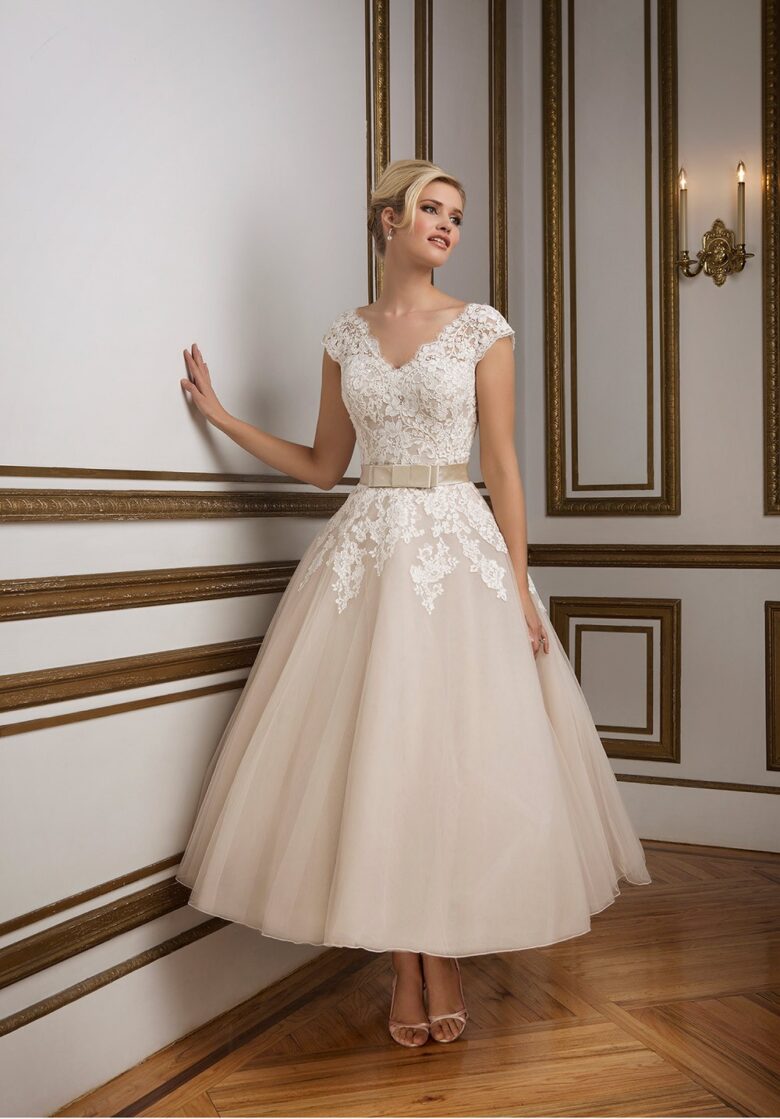 Best 1950s inspired wedding dresses - Royal Wedding