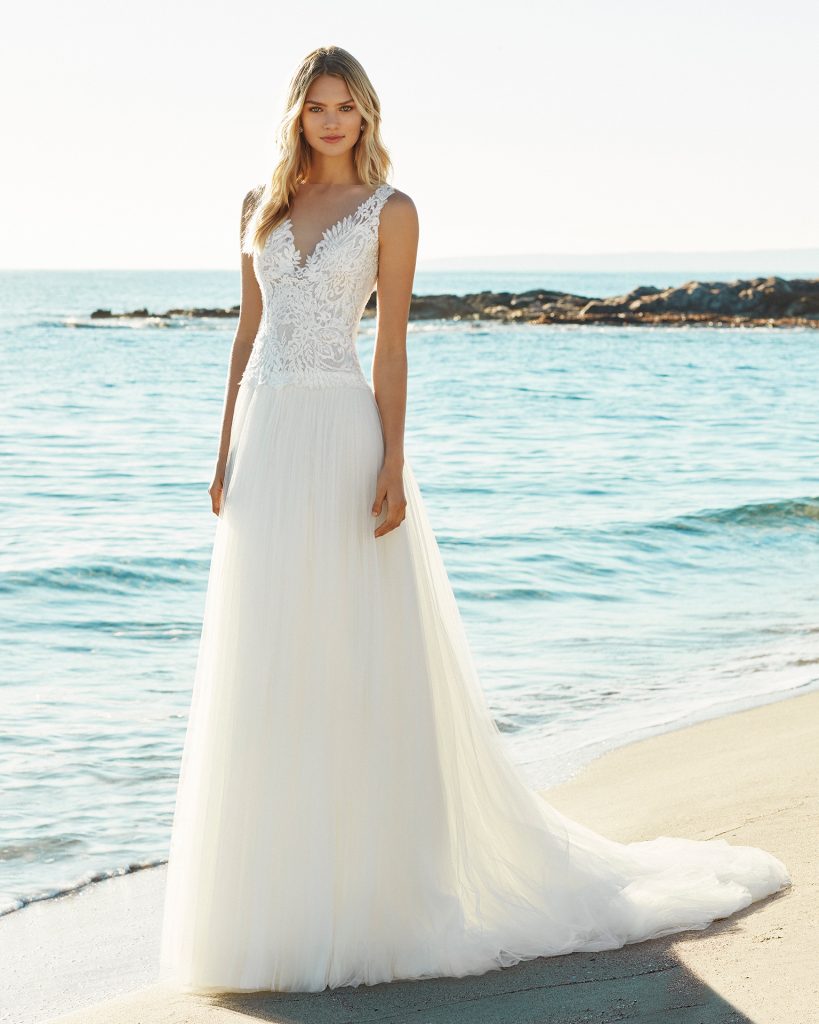 21 Best Beach  Wedding  Dresses  For 2022  2022 Royal Wedding 