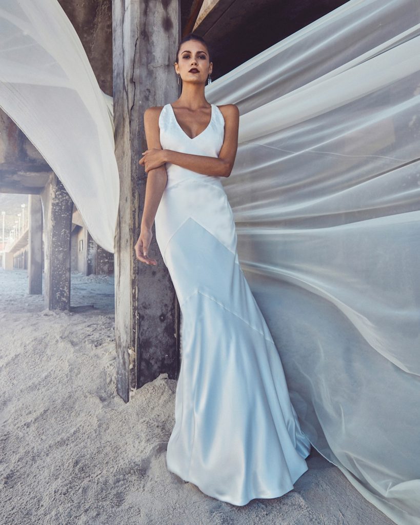 21 Best Beach Wedding Dresses For 20192020 Royal Wedding 3981