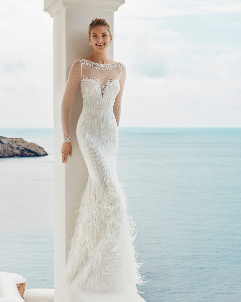 21 Best Beach Wedding Dresses For 2019 2020 Royal Wedding