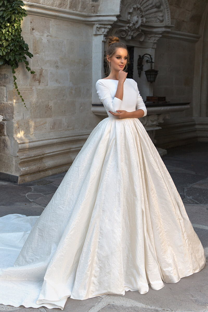 9 Charming Princess Wedding Dresses for 2024 - Royal Wedding