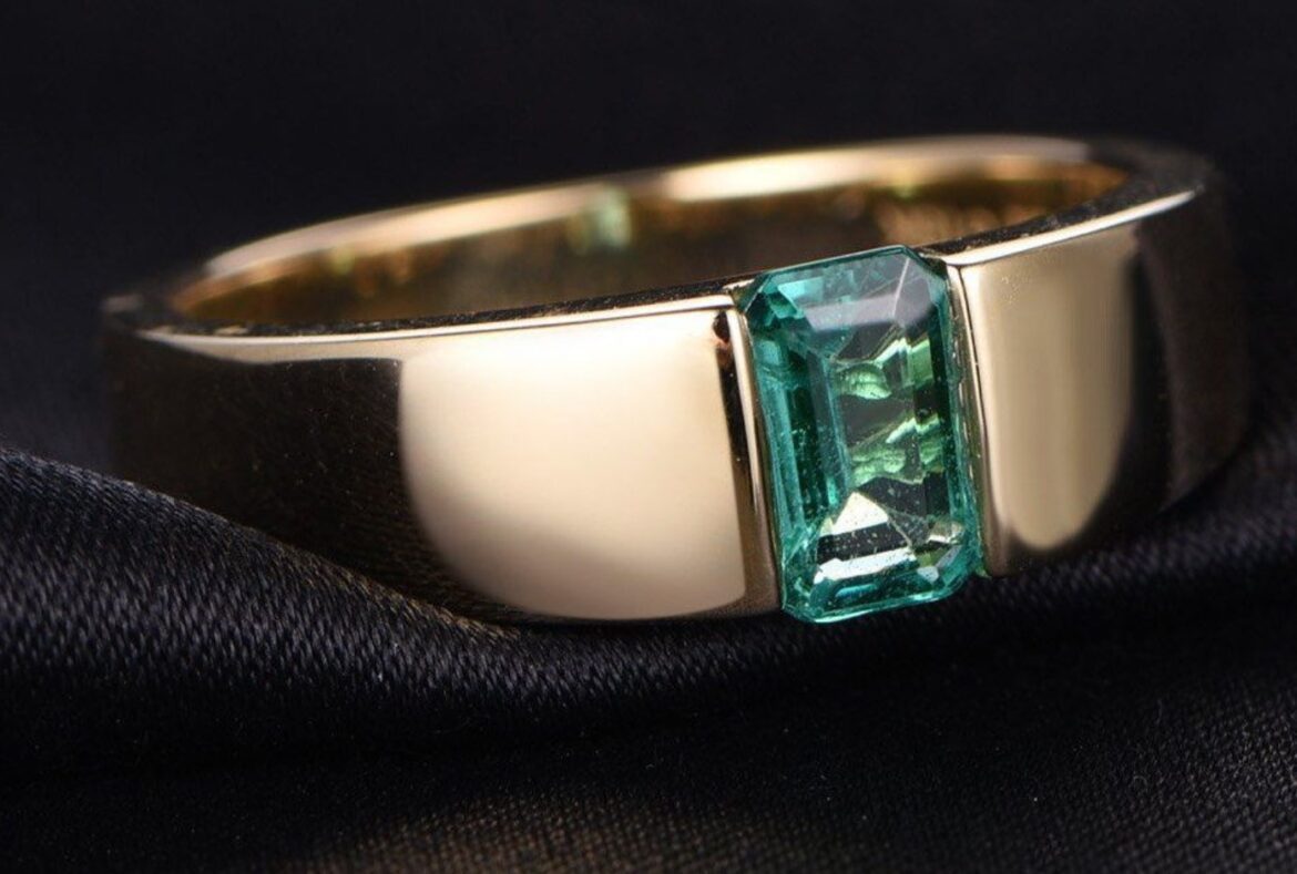 Why Men Should Consider Having an Emerald Wedding Band - Royal Wedding